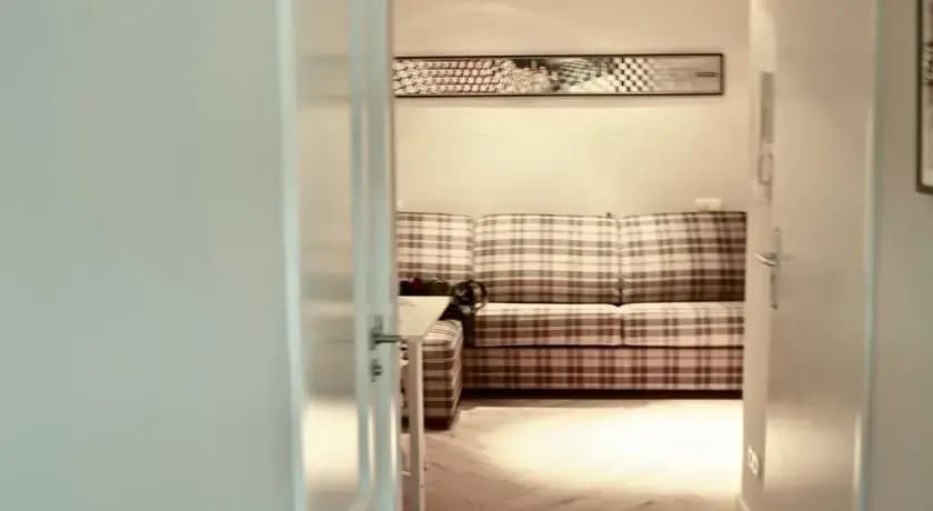 Modern Studio in a Central Location - photo 3