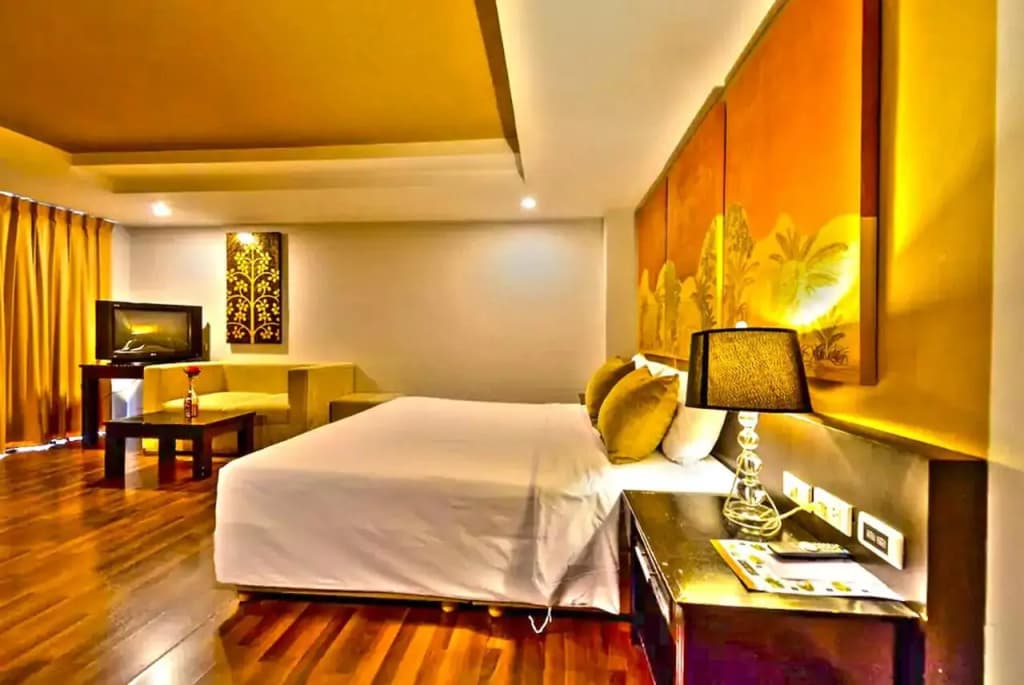 The Heritage Sathorn Suite Hotel - photo 26