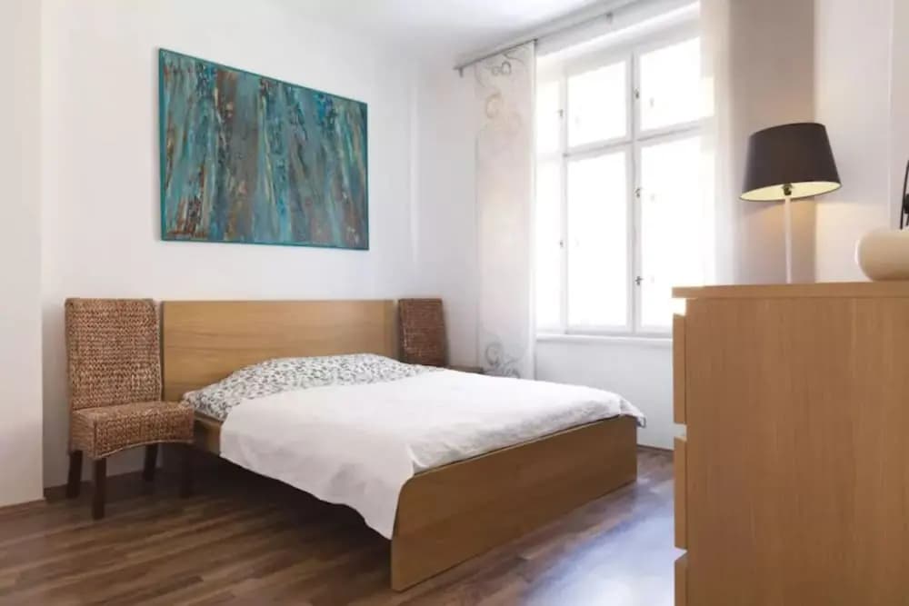 Chic And Spacious Buzulucka Apartment - photo 3