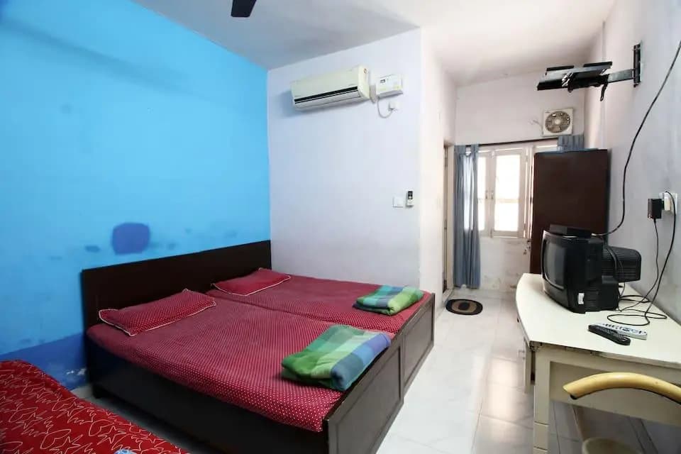 Polo Premier Guest House - photo 4