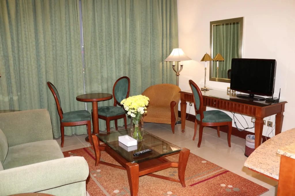 City Seasons Suites - photo 18