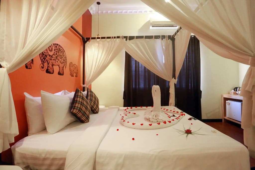 Central Privilege Hotel - photo 2