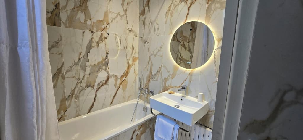 Hotel Camelia Nation - photo 9