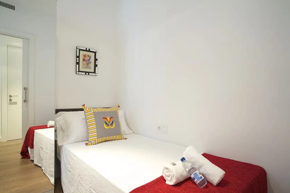 BarcelonaForRent Tucson Suites - photo 2