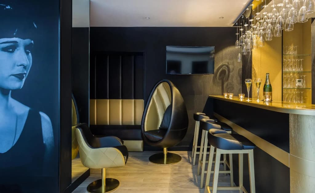 Hotel Les Bulles de Paris - photo 9