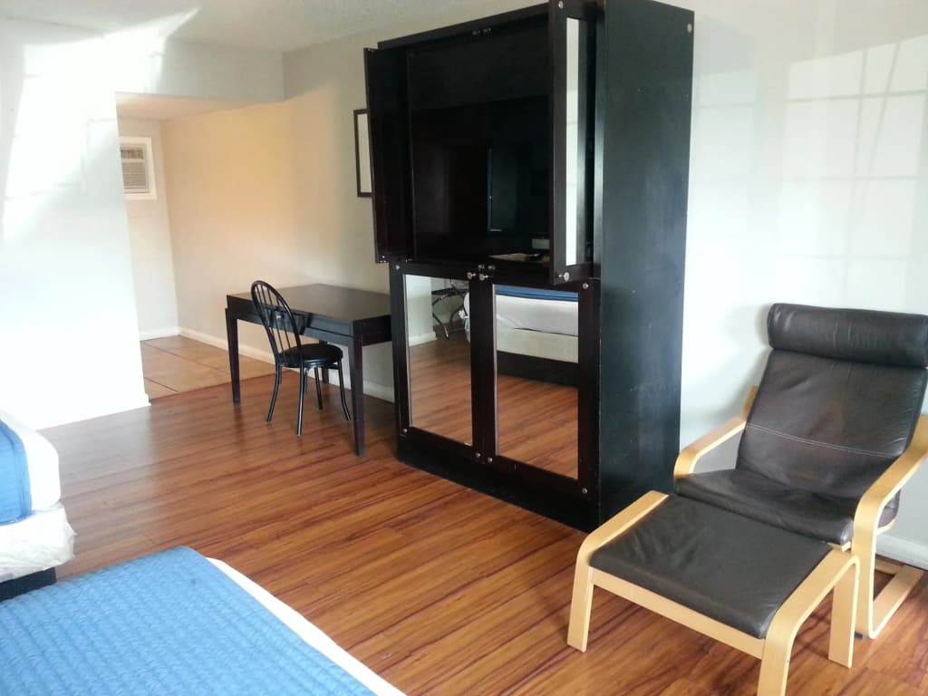 Roulette Motel - photo 16