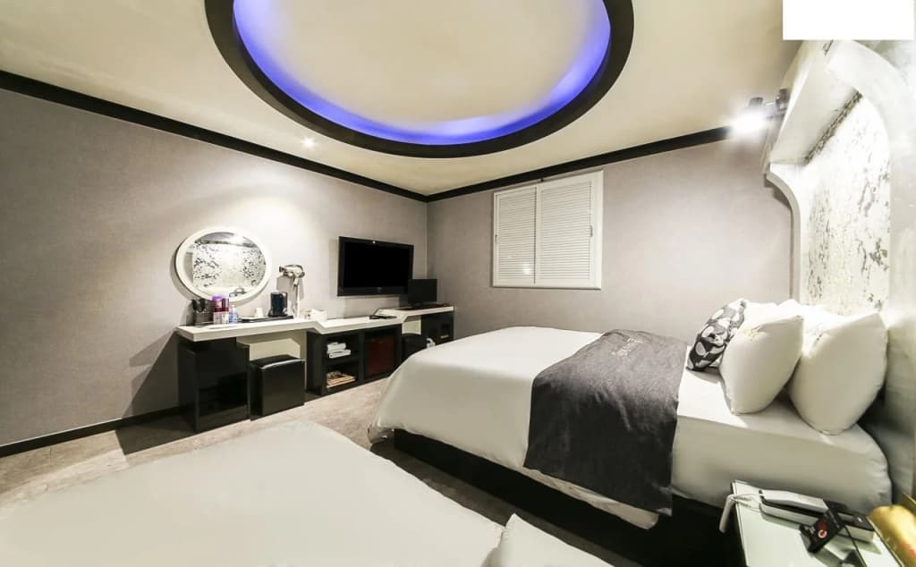 Hotel Bally - photo 10