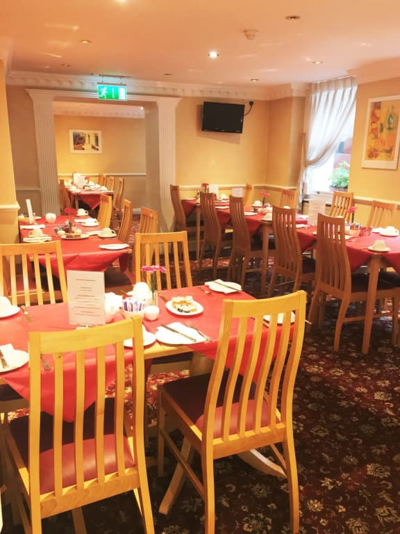 Hyde Park Radnor Hotel - photo 11