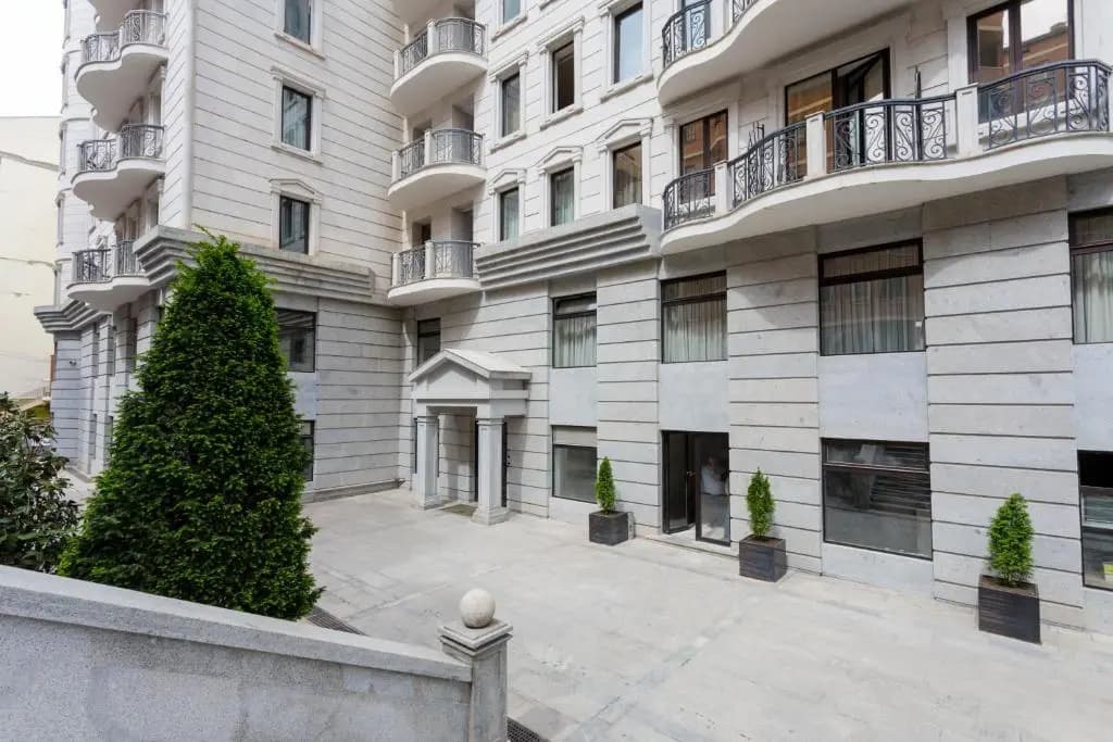Central Cosy 5BD-5BATH Apartment - main photo
