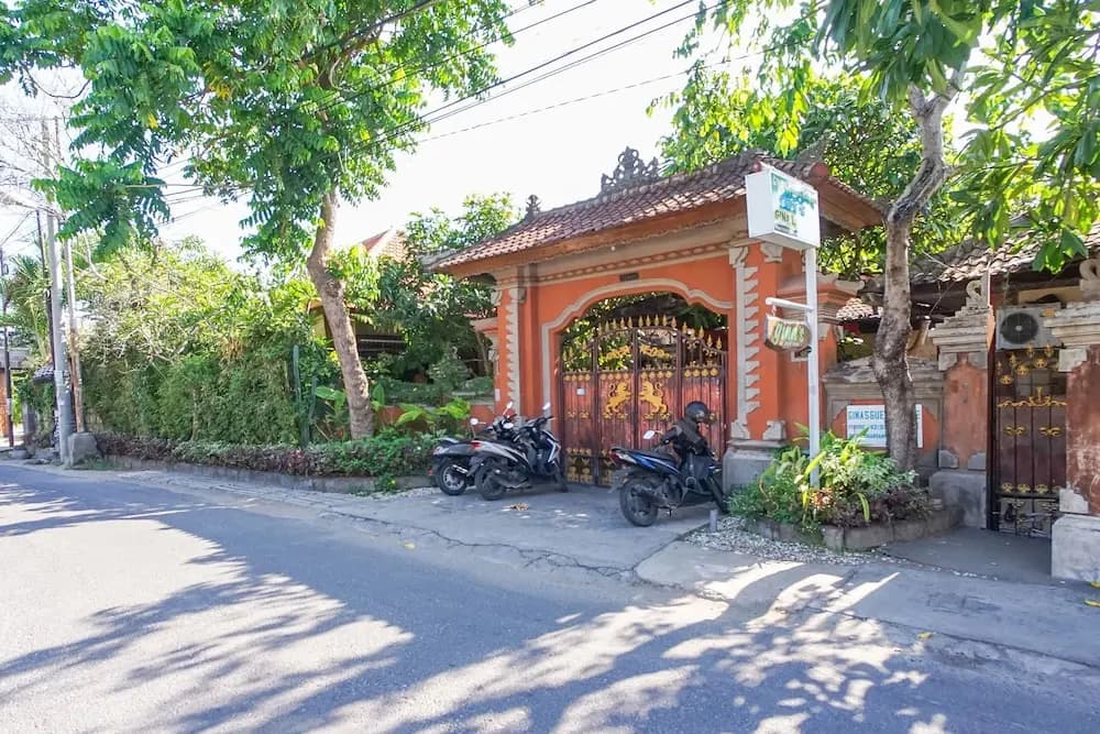 Gina's guest house - photo 12