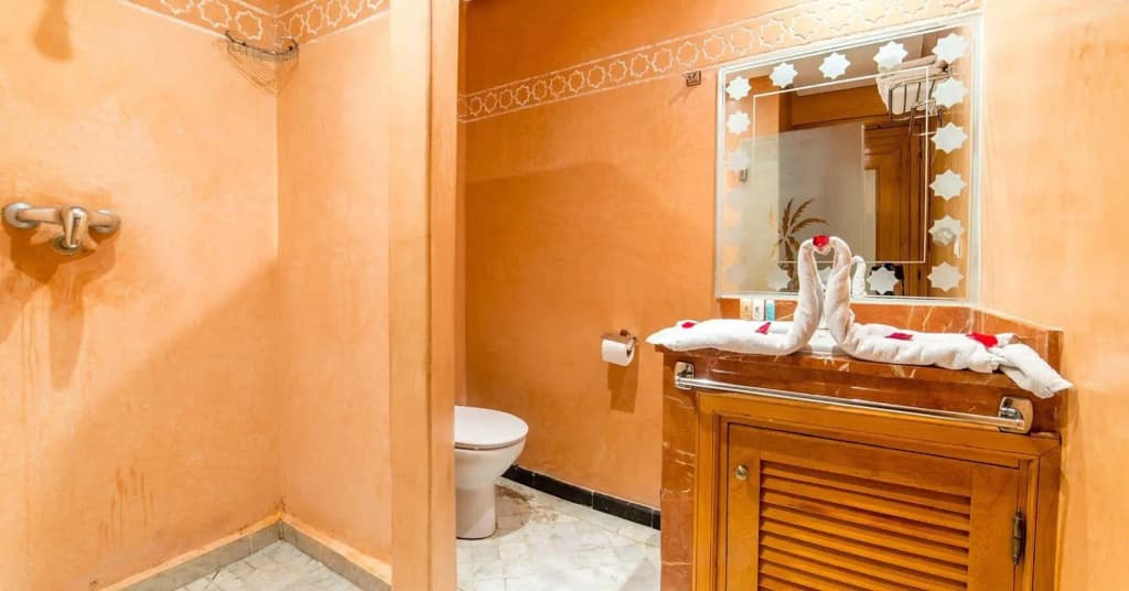 Hôtel Les Trois Palmiers - photo 10