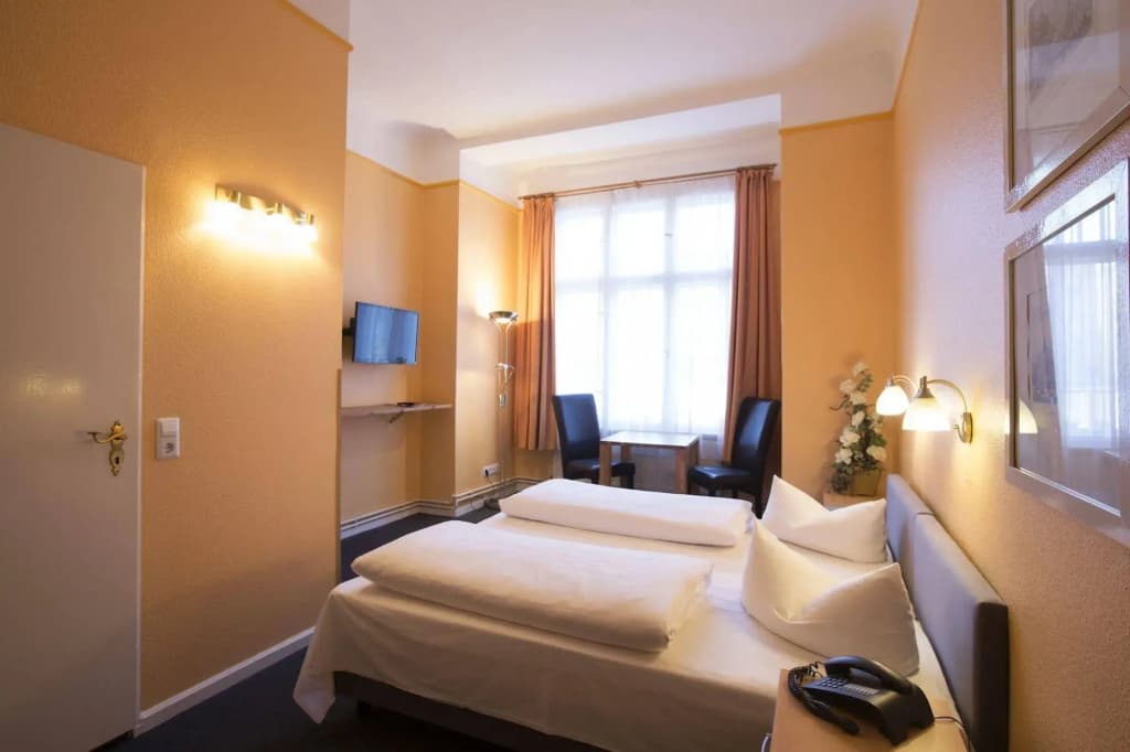 Hotel am Hermannplatz - photo 7