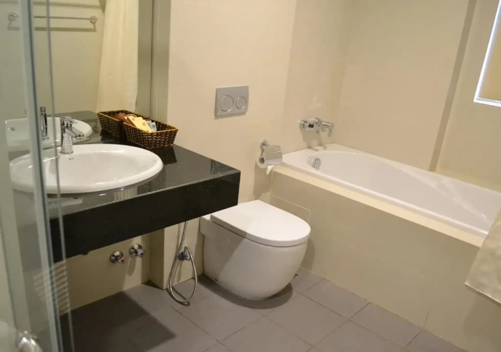 Thuy Nga Hotel Halong - photo 12