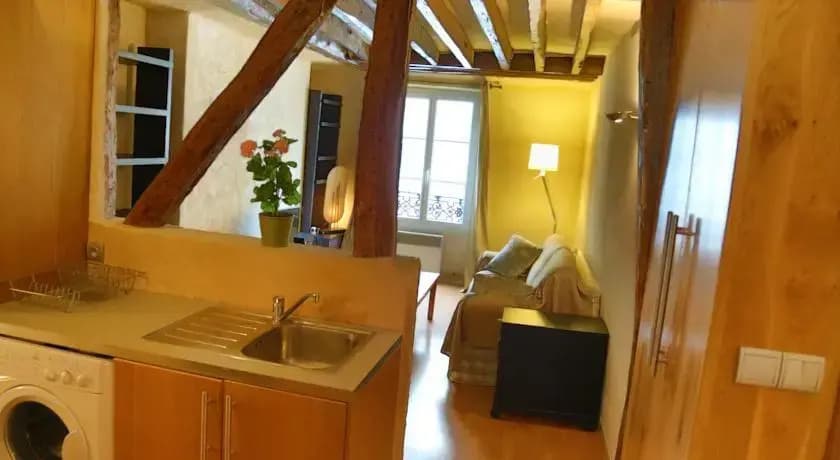 One Bedroom Apartment Near Madeleine - photo 8