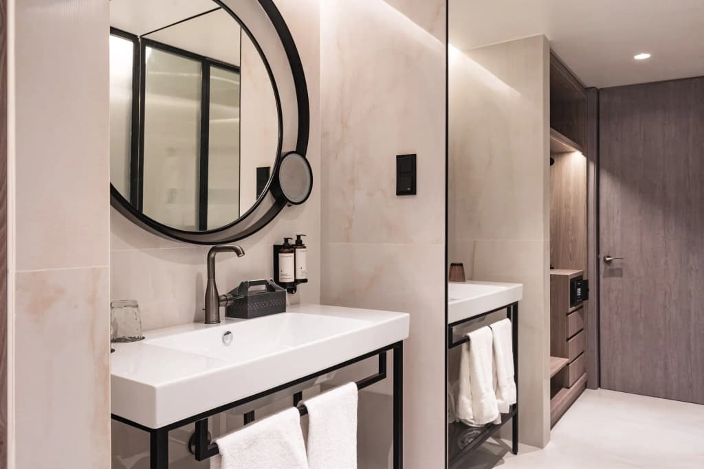Luster Hotel - photo 35