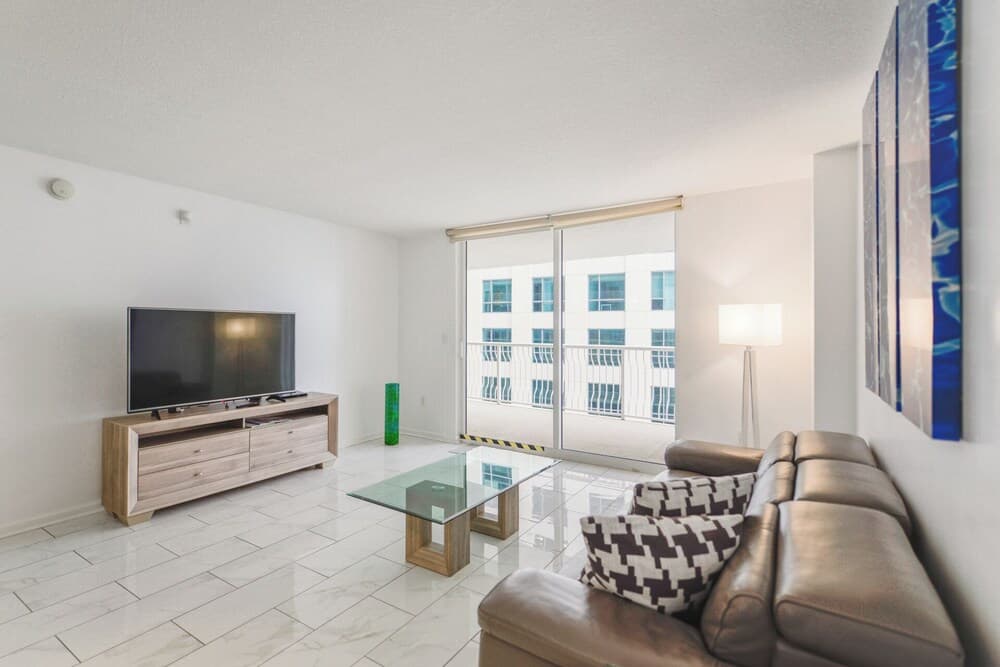 Brickell Bay 2308 - photo 5