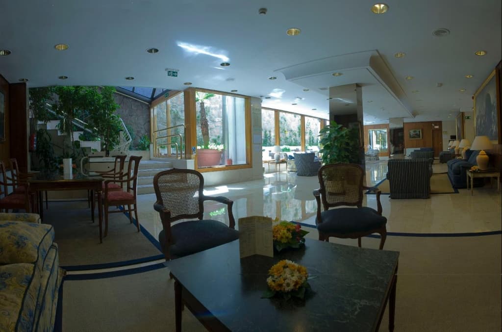 Gran Versalles Hotel - photo 12