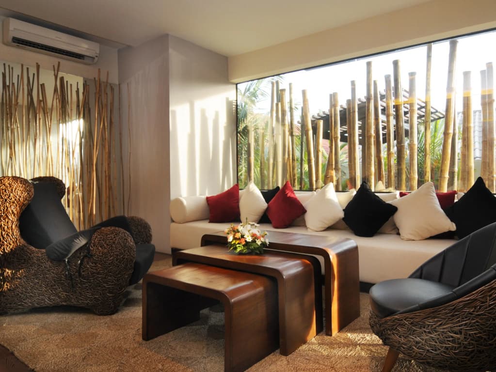 Bamboo House Phuket Hotel - photo 2