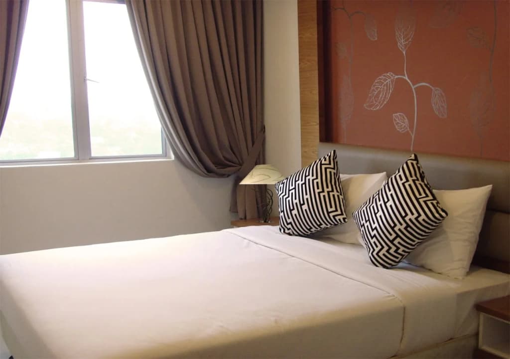 Duta Hotel & Residence - photo 3