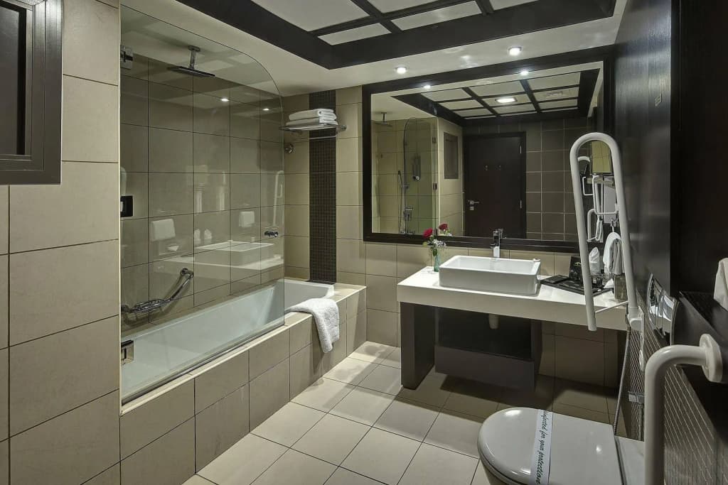 Pavilion Palace Hotel - photo 20