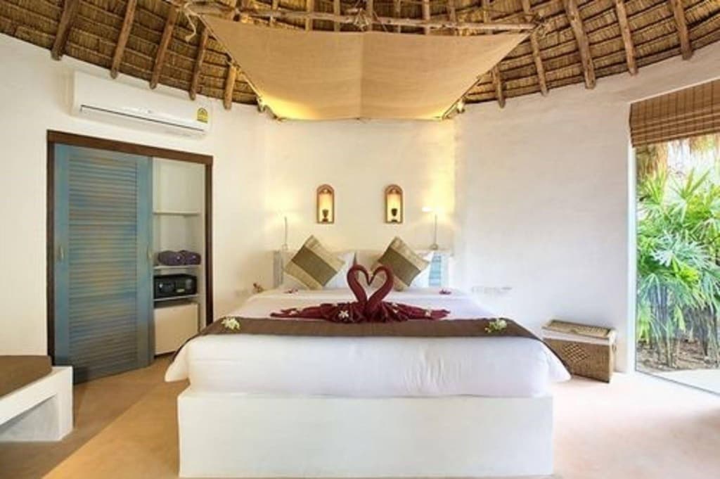 Eden Beach Bungalows - photo 4