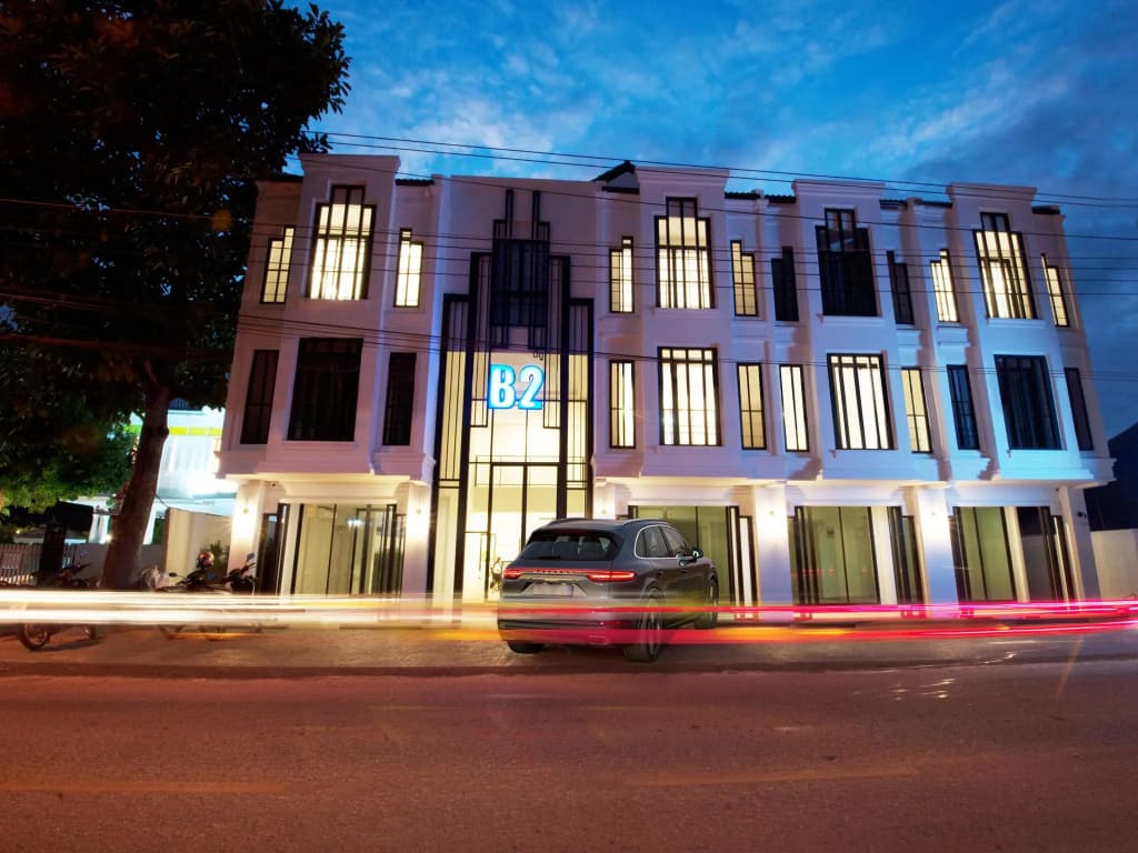 B2 Riverside Premier Hotel - photo 1