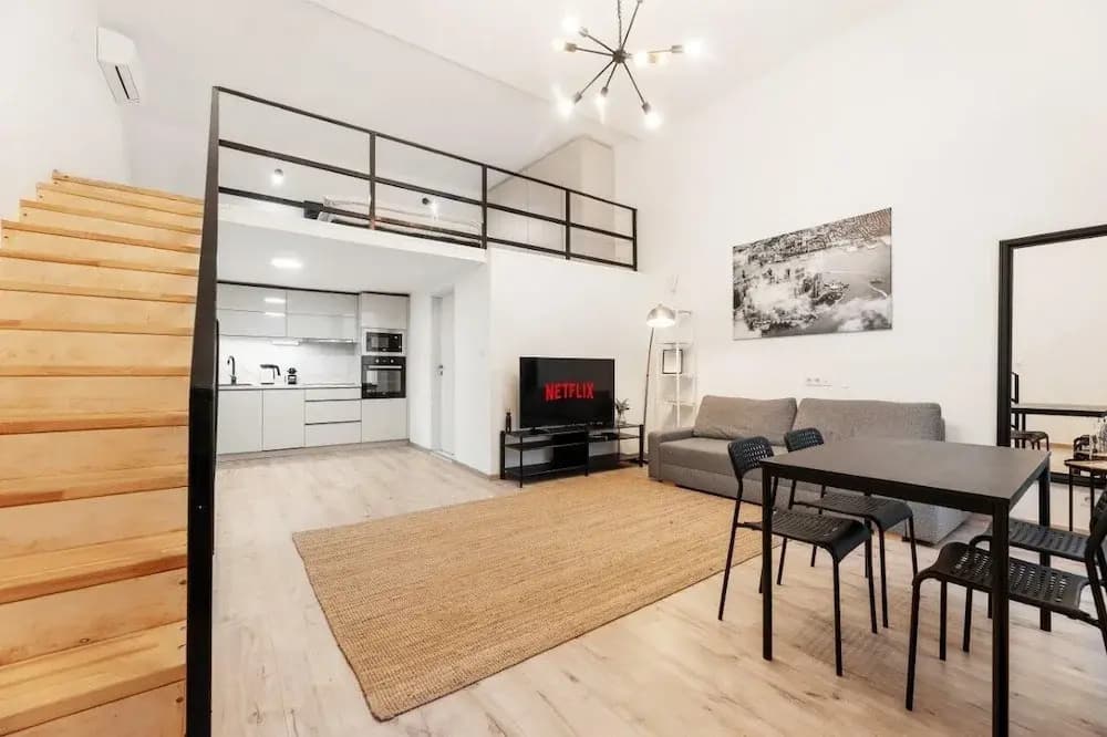 Downtown Suites - photo 1