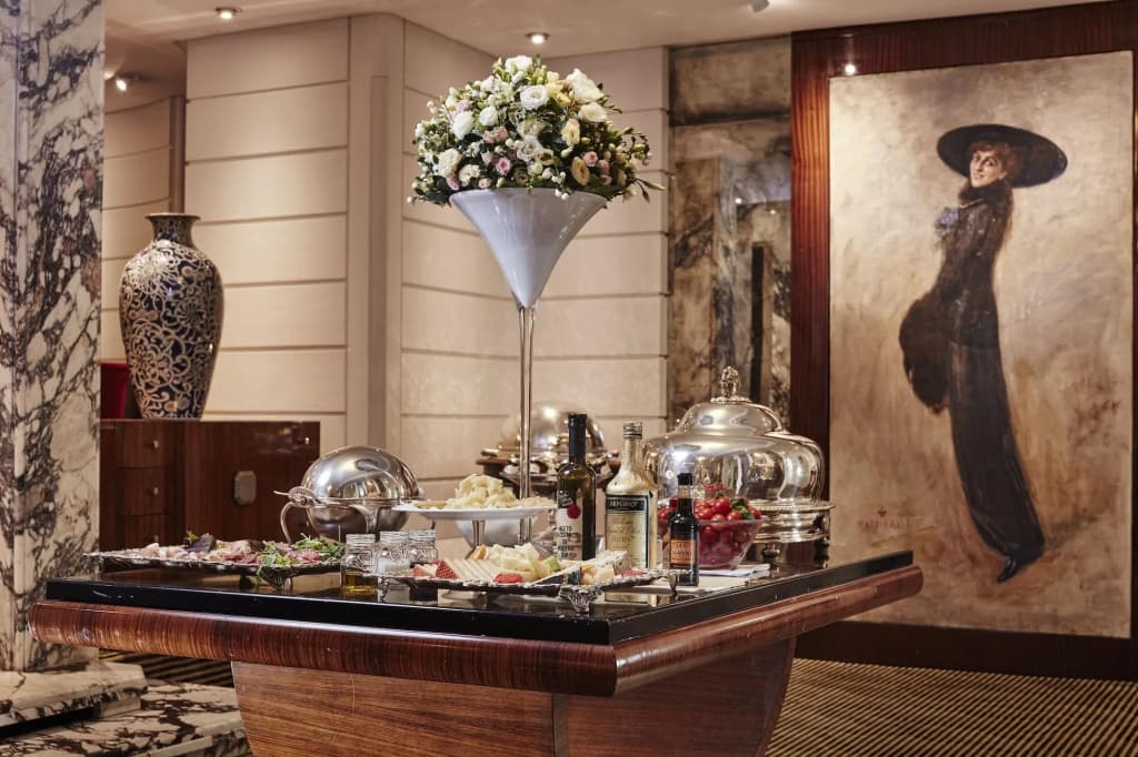 Hotel Lord Byron - photo 35