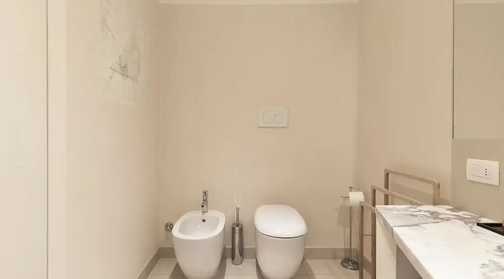 Charming 3-bed Apartment in Milano - photo 10
