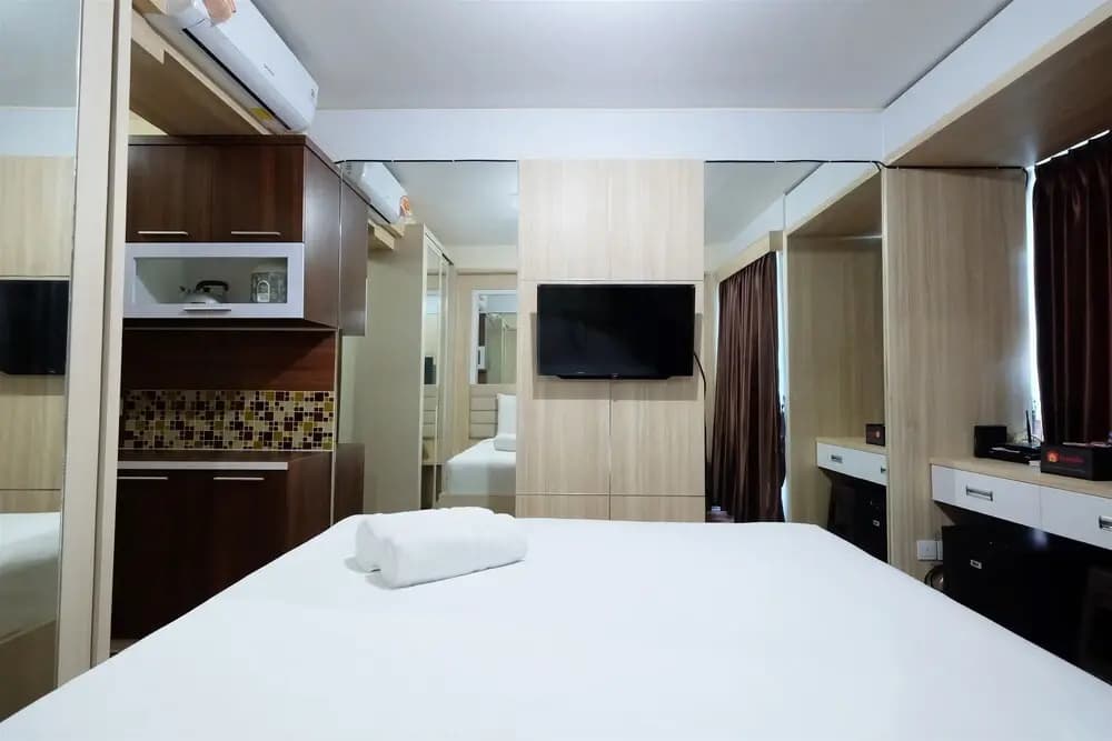 Strategic and Simple Studio Tifolia Apartment near Kelapa Gading - photo 18