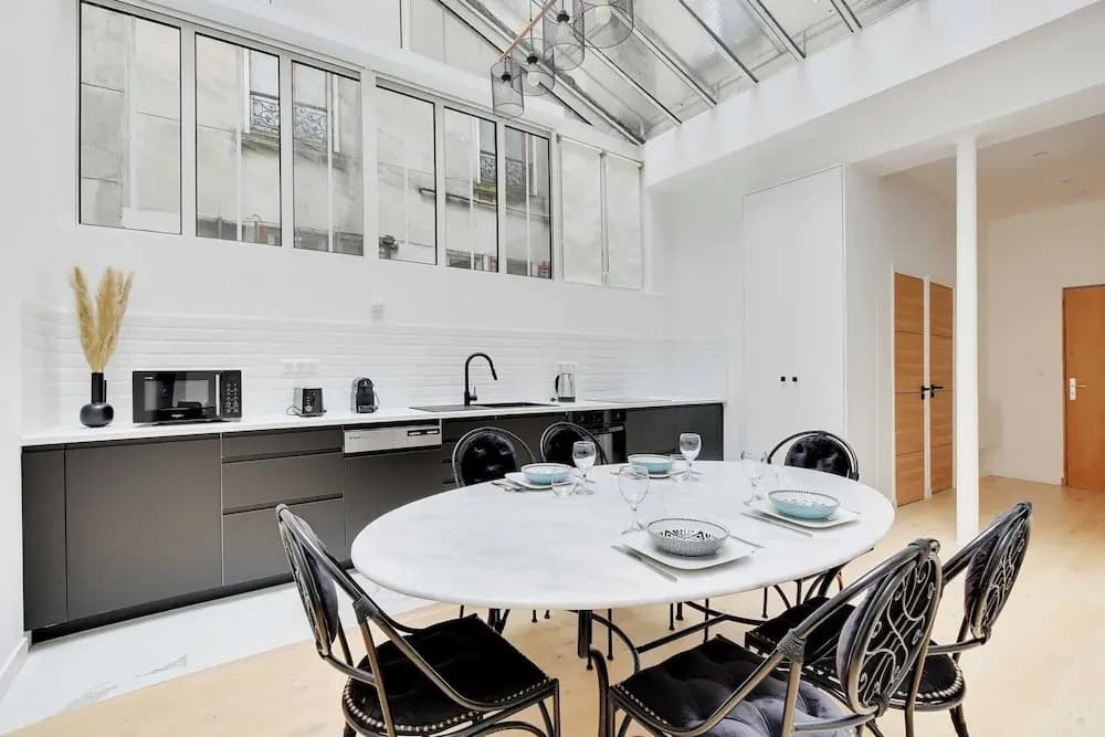 Authentique Apartment - 1br- 2P- Voltaire - photo 10