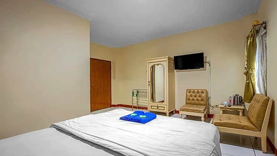 Hotel Cempaka Sari - photo 7