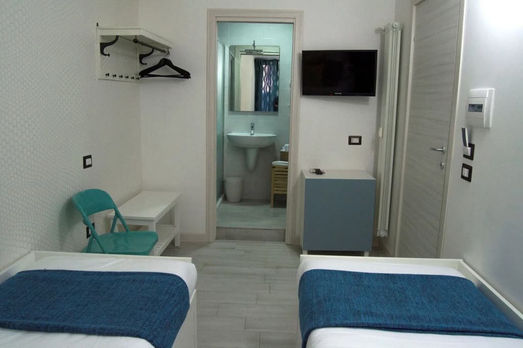 C'est La Vie Suites - main photo