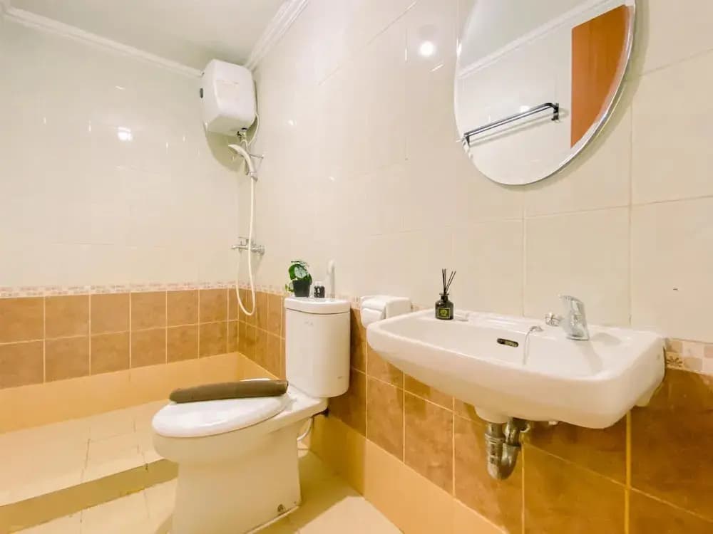 Minimalist Studio (No Kitchen) At Grand Palace Kemayoran Apartment - photo 11