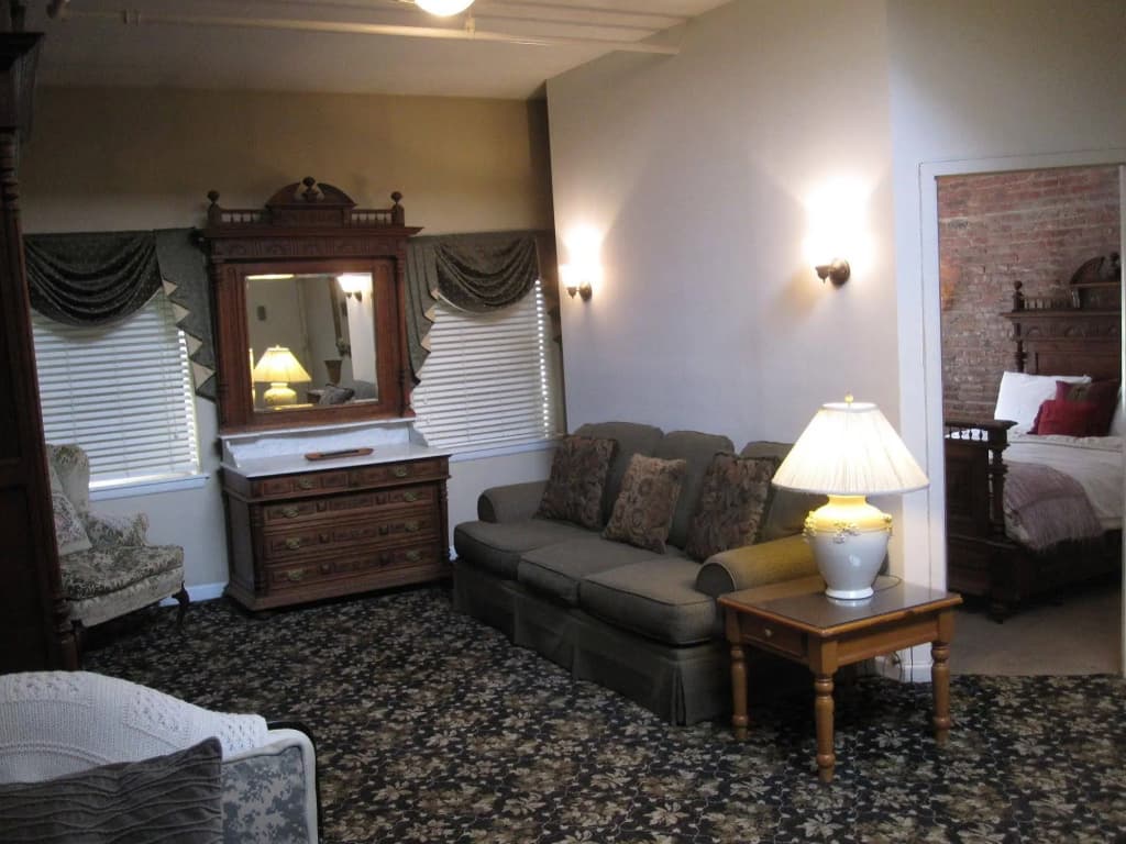The Townhouse Inn of Chelsea - photo 6