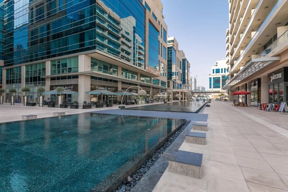 DHH - Bay Square - photo 9
