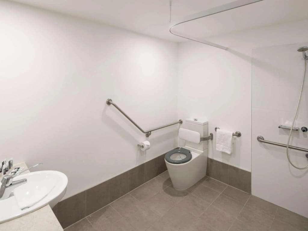 Mercure Sydney Bankstown - photo 8