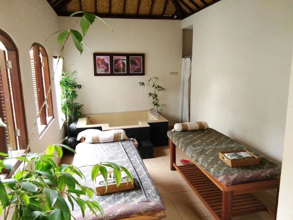 Tegal Sari Accomodation - photo 20