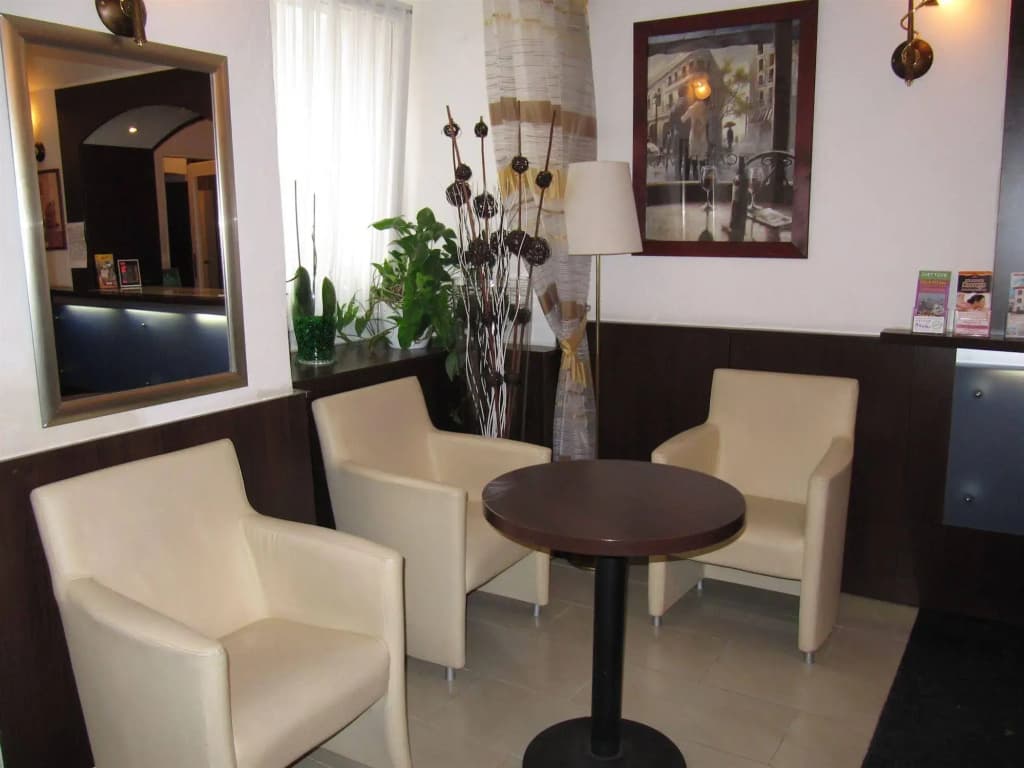 Royal Plaza - photo 10