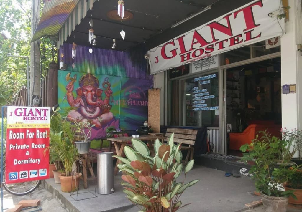 J Giant Hostel - photo 19
