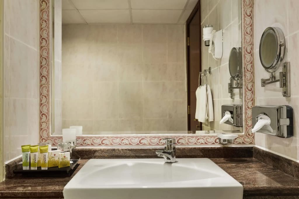 Ramada By Wyndham Beach Hotel Ajman - photo 9