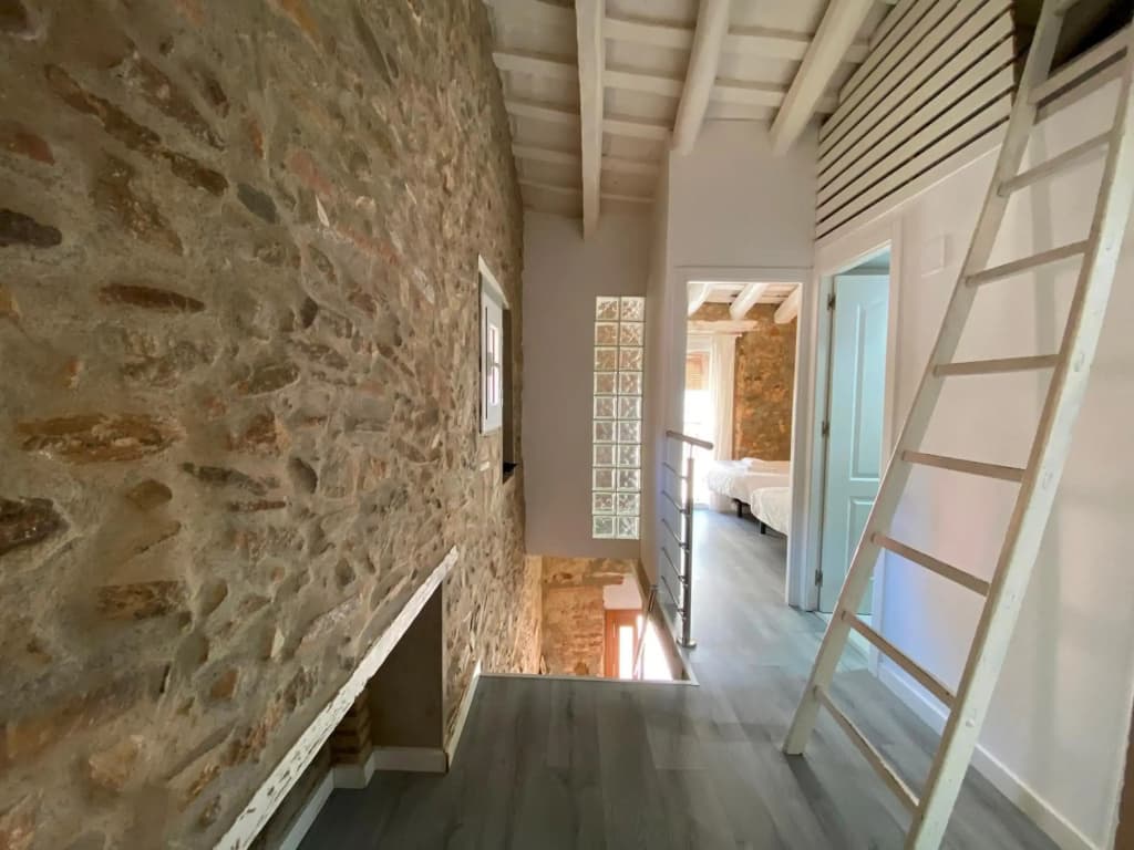 The Yellow House - photo 1