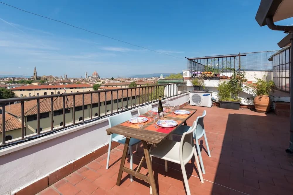 Flospirit - Penthouse with City View - photo 8