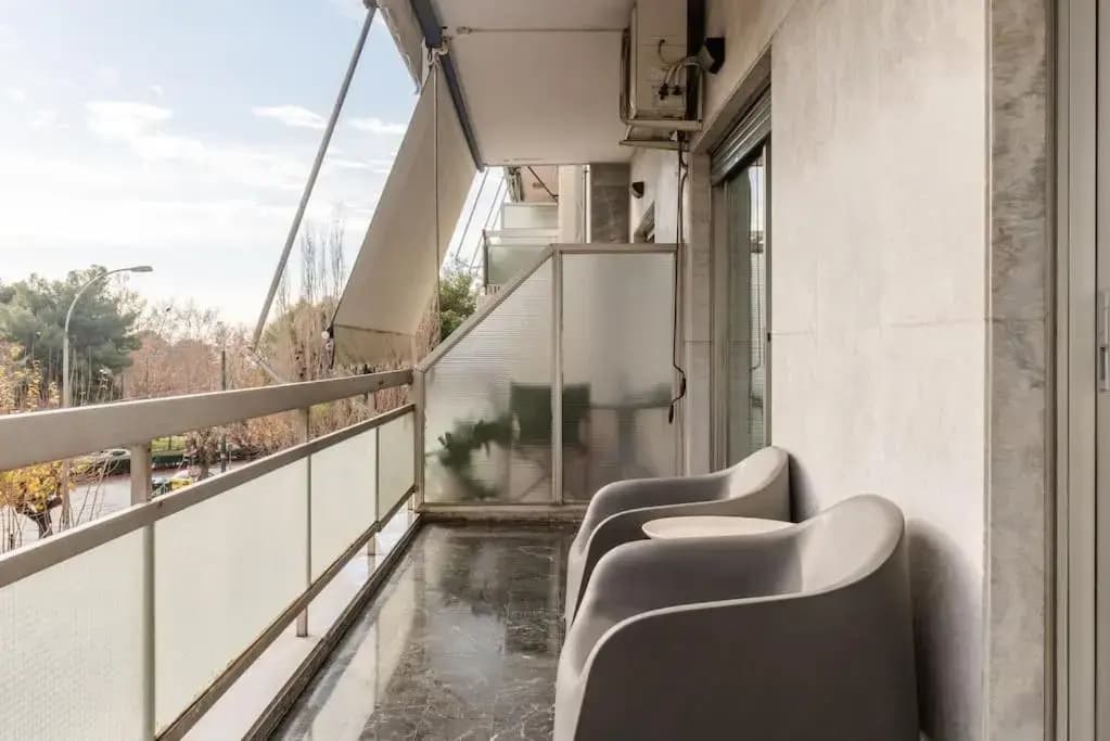 Elegant 2BD Evelpidon Apartment - photo 9