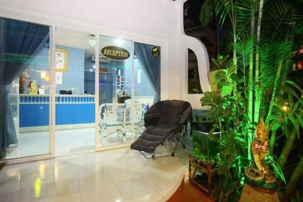 Patong Sunbeach Mansion - photo 10