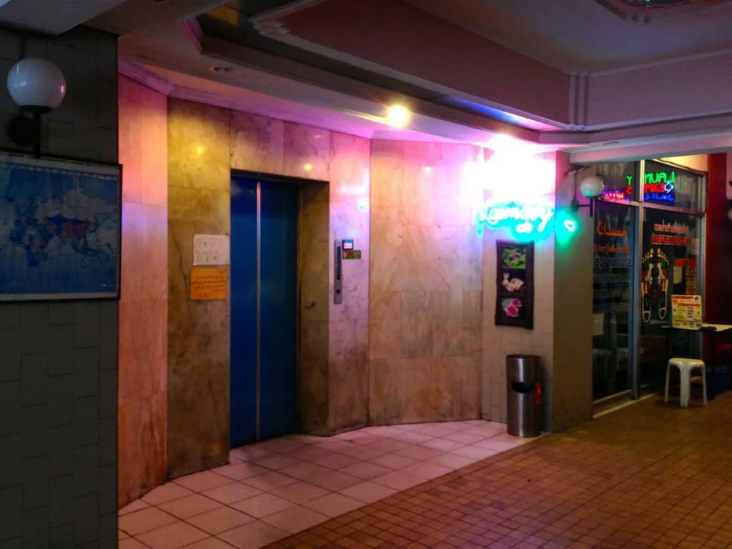Cherry Hotel - photo 17