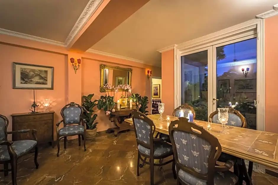 Episcopo Lipinsky Bed  Breakfast - photo 13