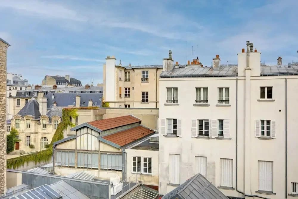 Stylish 1BR in Le Marais District - photo 1