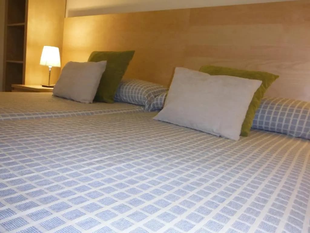 Hostal Eixample - photo 2