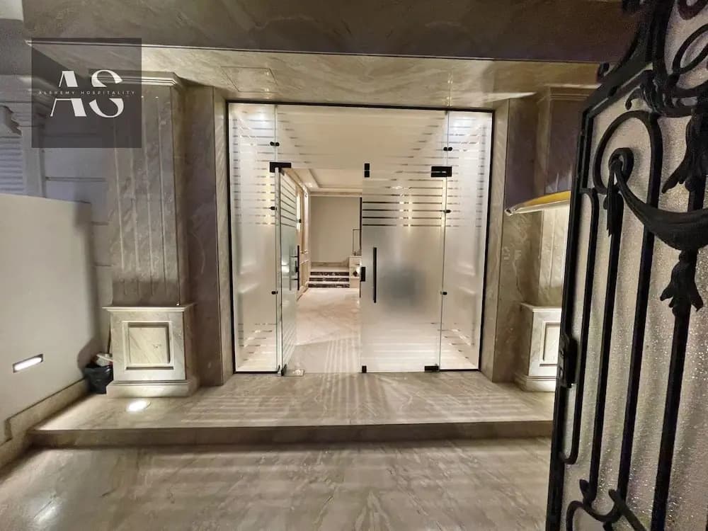 White Palace Serviced Apartments - photo 21